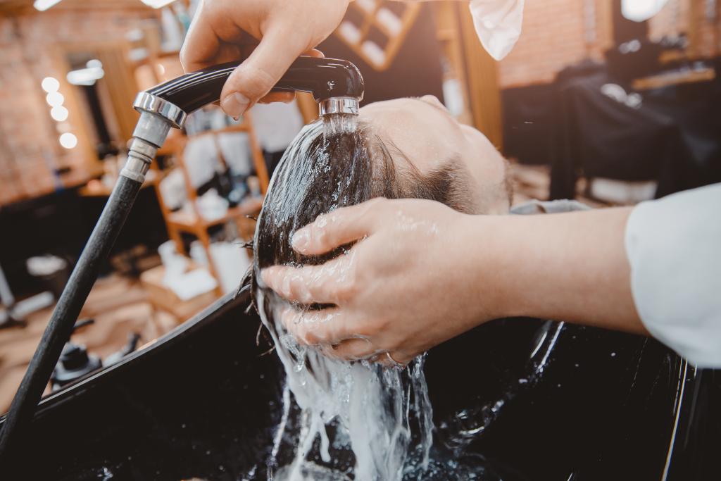 Waschen & föhnen bei Hair-X